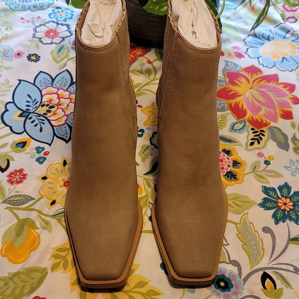 VINCE CAMUTO Beige Ackella Bootie Size 10 - Picture 3 of 4